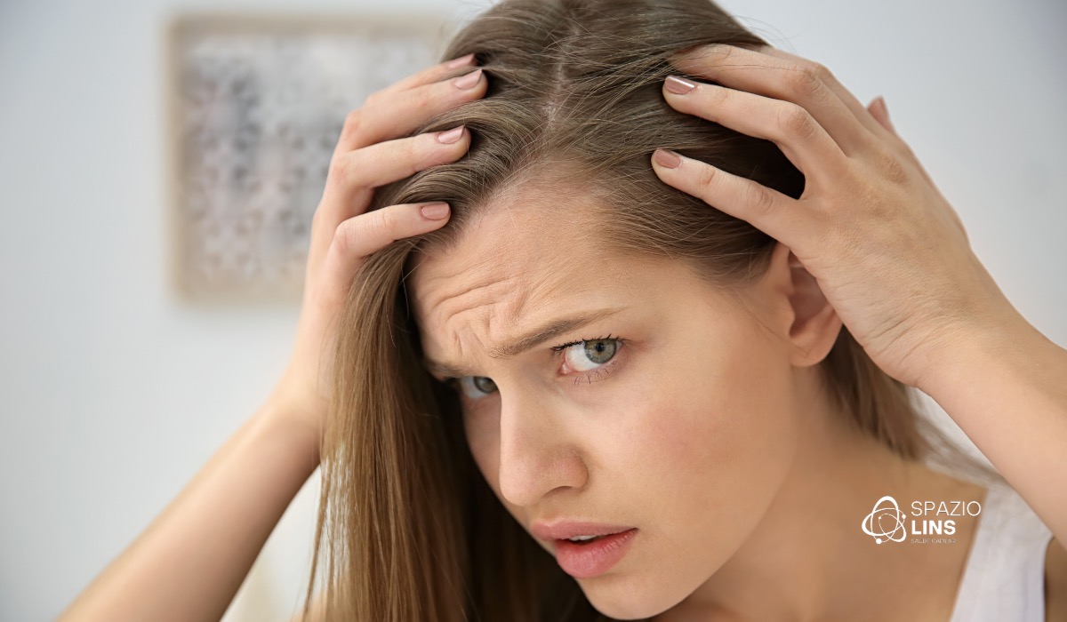 Queda de cabelo na amamentação: o que fazer?