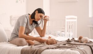 Queda de cabelo no pós-parto: quando é normal e quando requer tratamento