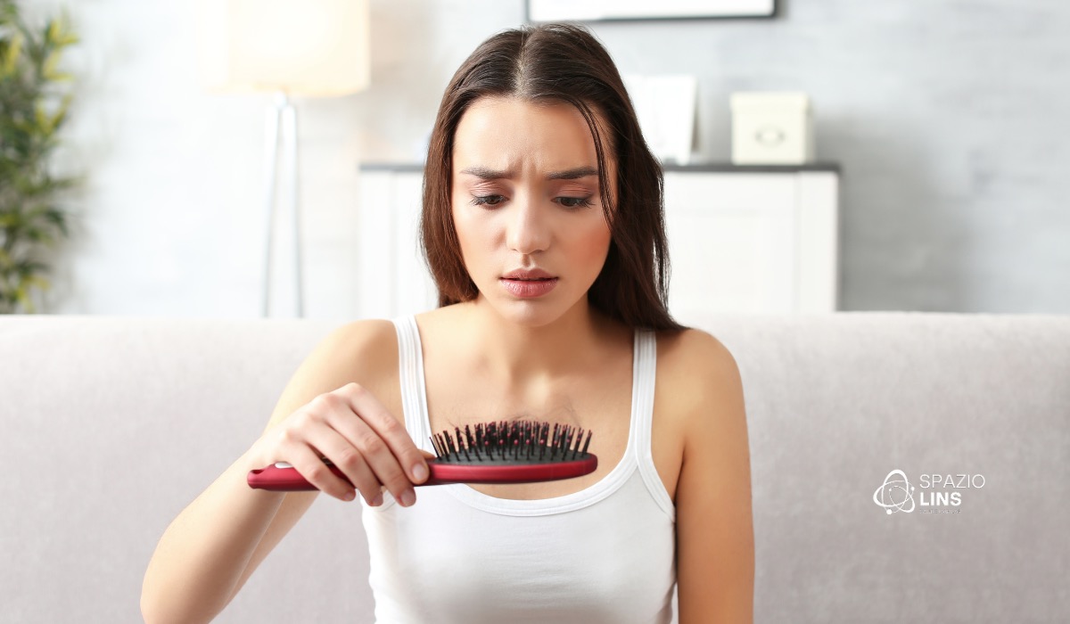 Queda de cabelo no pós-parto: quando é normal e quando requer tratamento