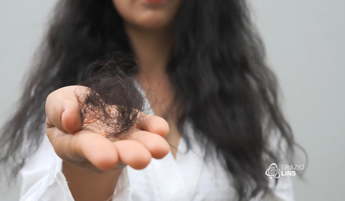Queda de cabelo: o que pode estar causando e quando é sinal de alerta?